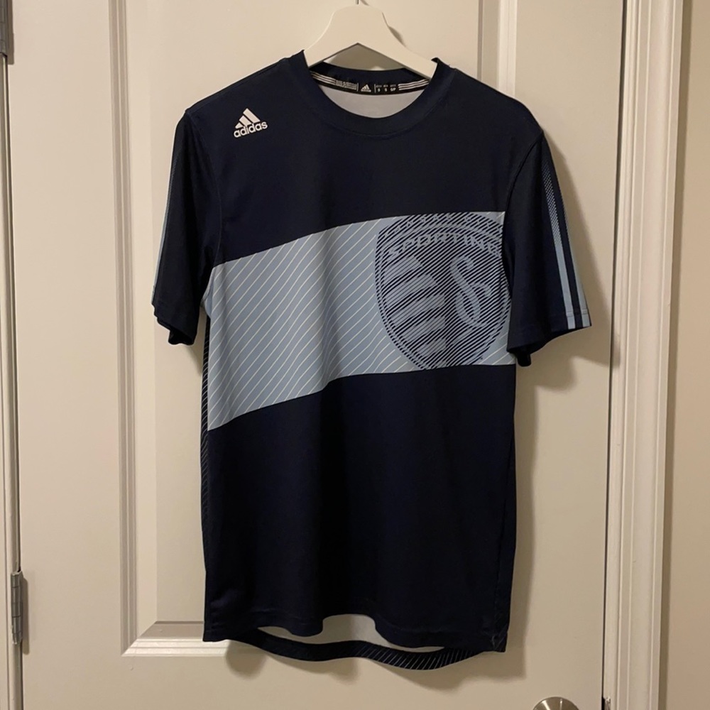 Medium Sporting KC shirt
